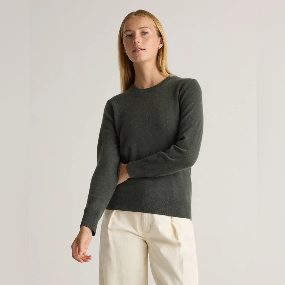 Quince Mongolian Cashmere Crewneck Sweater